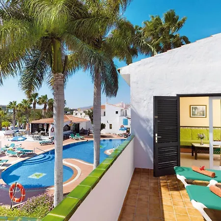 With Pool View, Next To The Castillo Beach, Apartment Caleta De Fuste